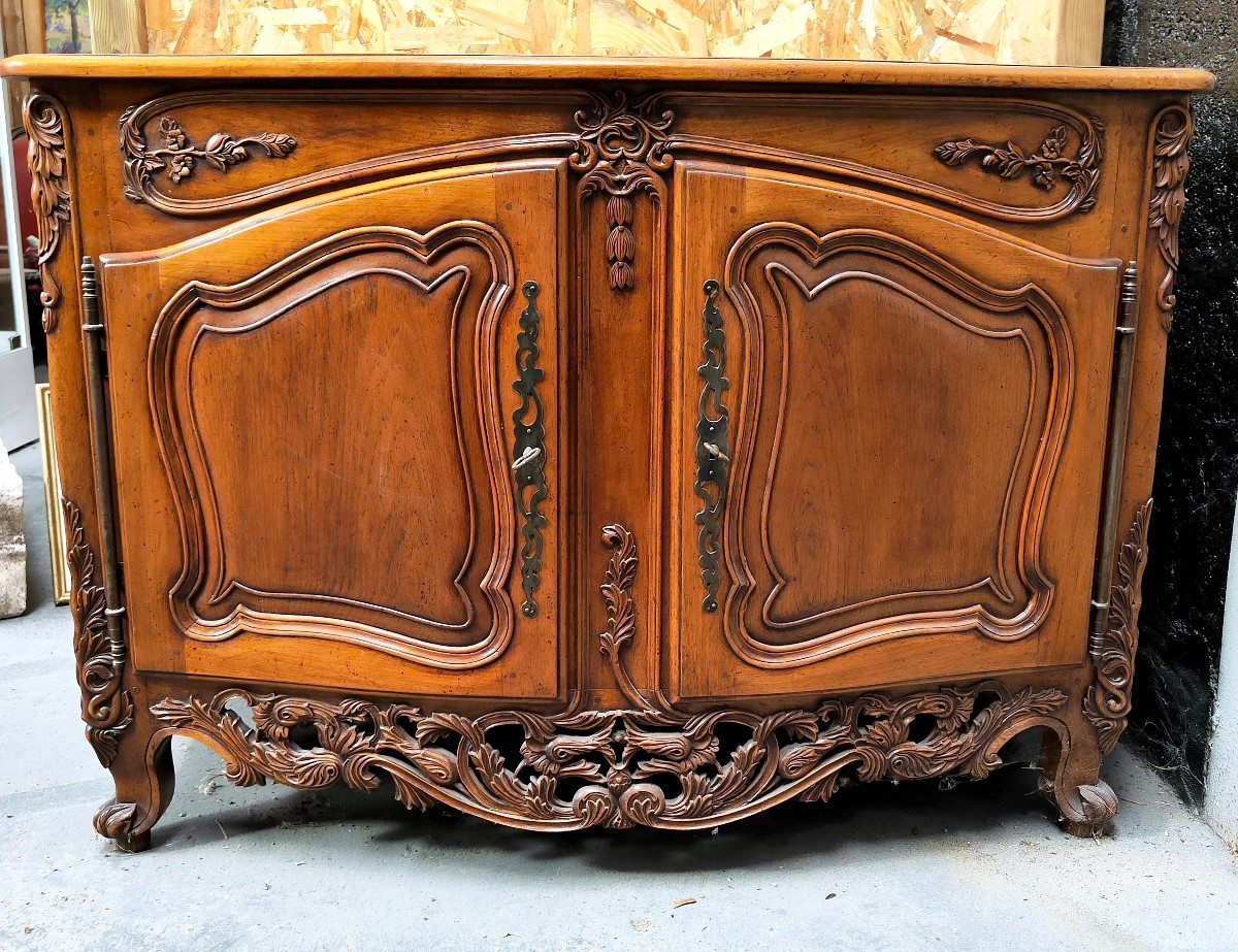 Arlesian Provençal Buffet Louis XV Style