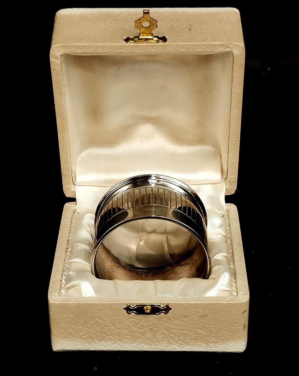Solid Silver: Art Deco Napkin Ring