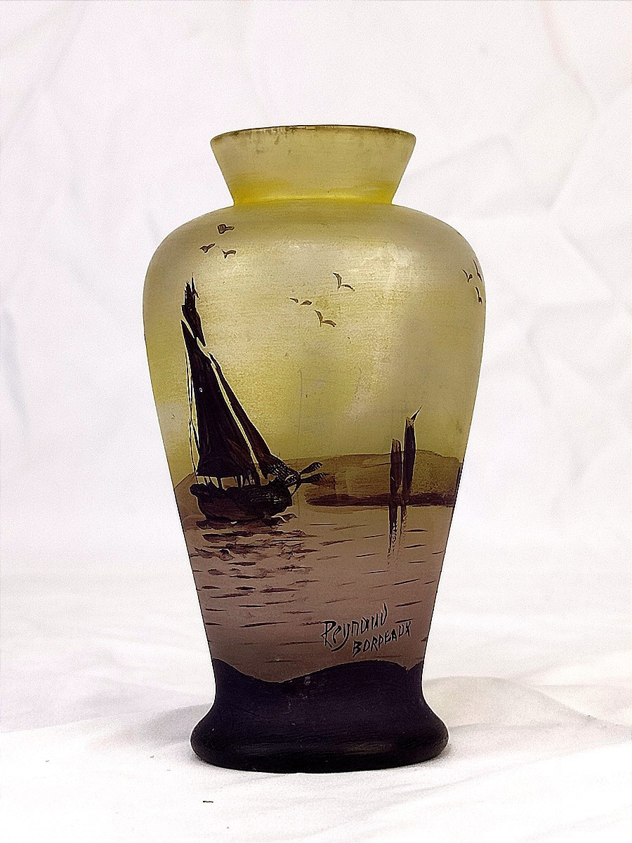 Jean-Simon PEYNAUD (1869-1952) : vase en pâte de verre à décor peint