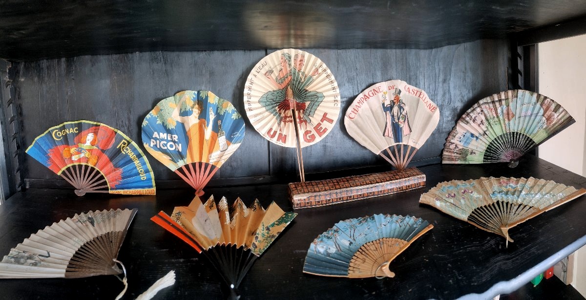 Set Of Promotional Fans In A Japanese Style, Early 20th Century.-photo-2