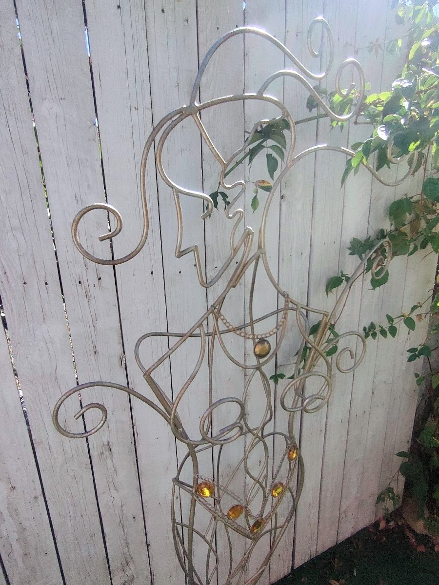 Mannequin - Stylized Gilded Wrought-iron Bust-photo-4