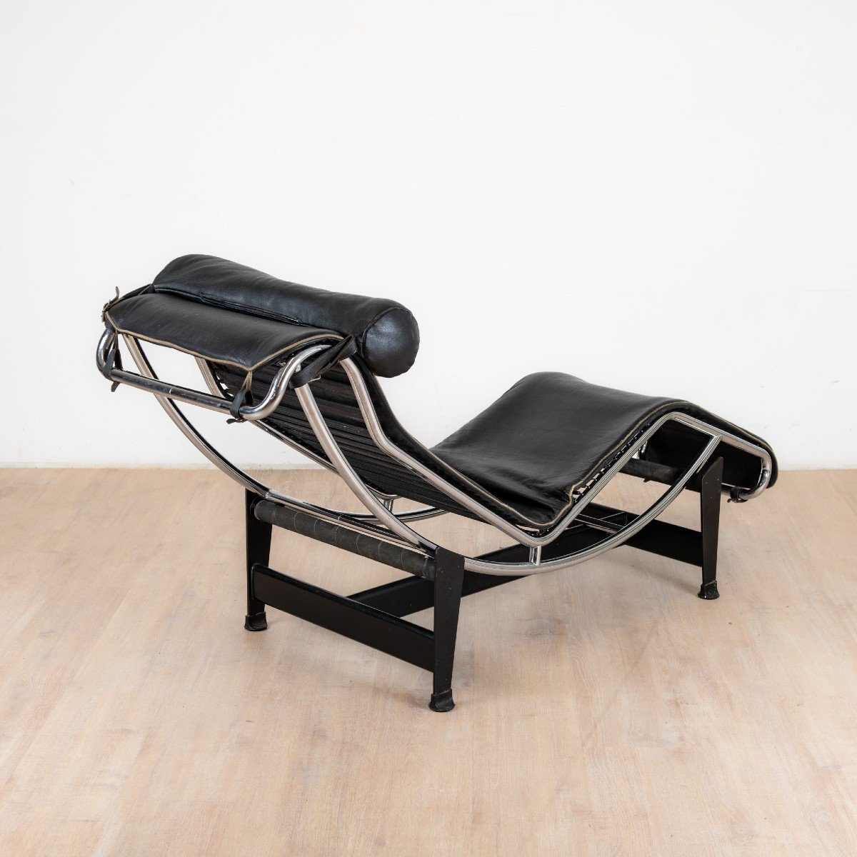 Lc4 Lounge Chair By Charlotte Perriand & Pierre Jeanneret For Cassina, 1970s-photo-8