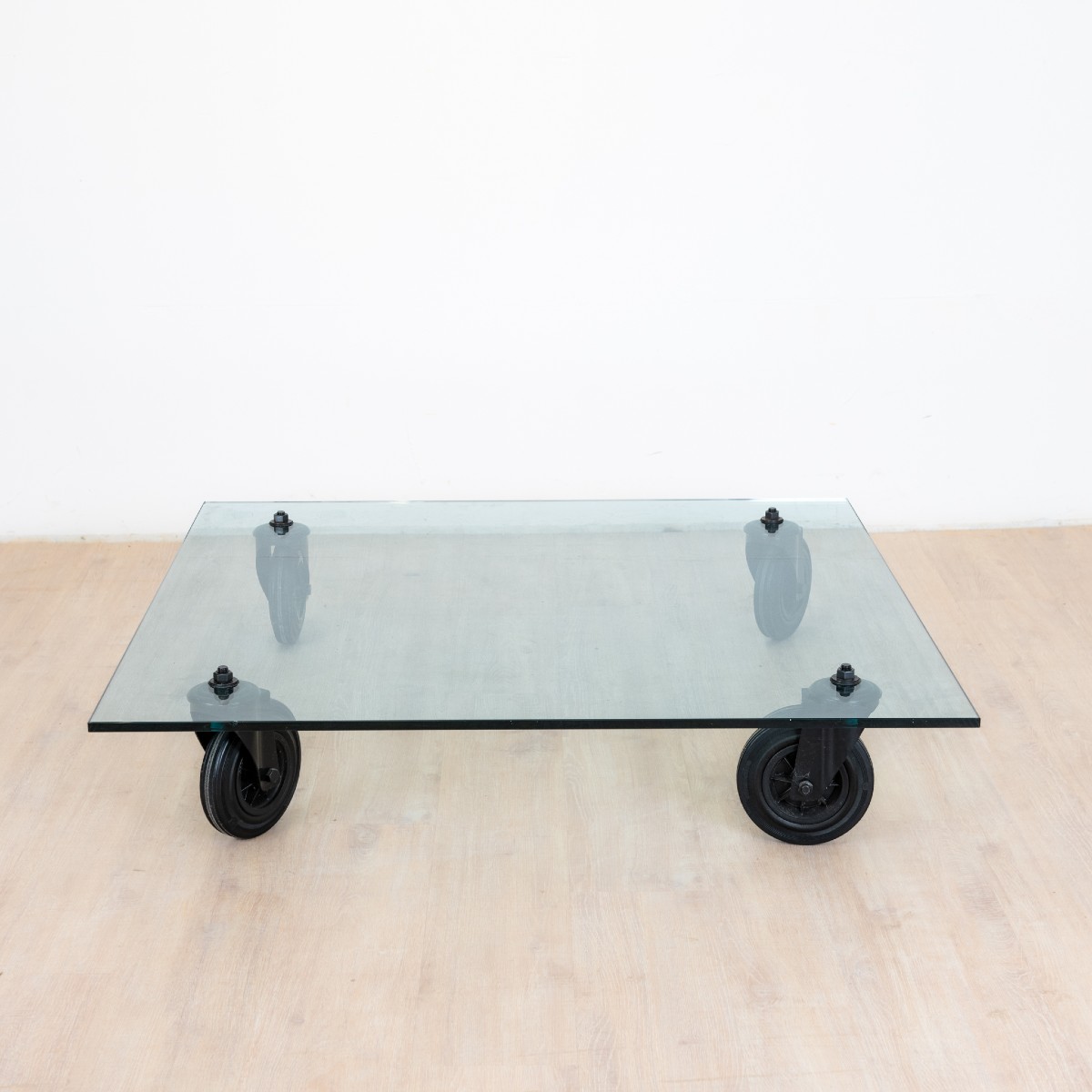 Glass And Metal Coffee Table By Gae Aulenti For Fontana Arte, 1980