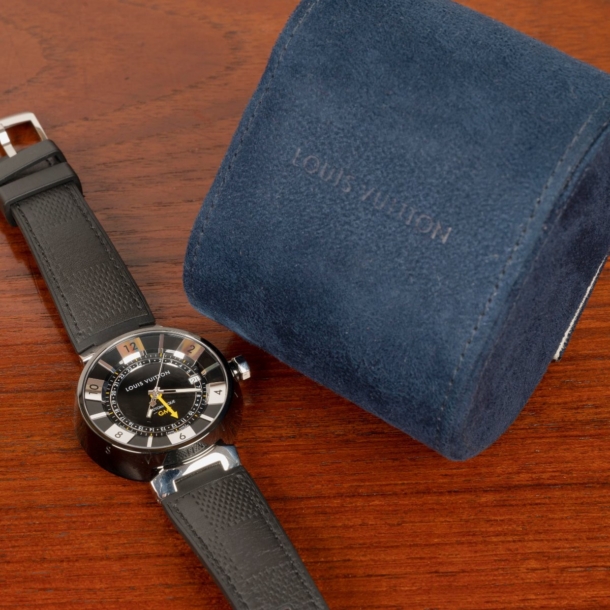 Montre Tambour Louis Vuitton GMT Date – Noir – Remontage automatique – Homme-photo-5