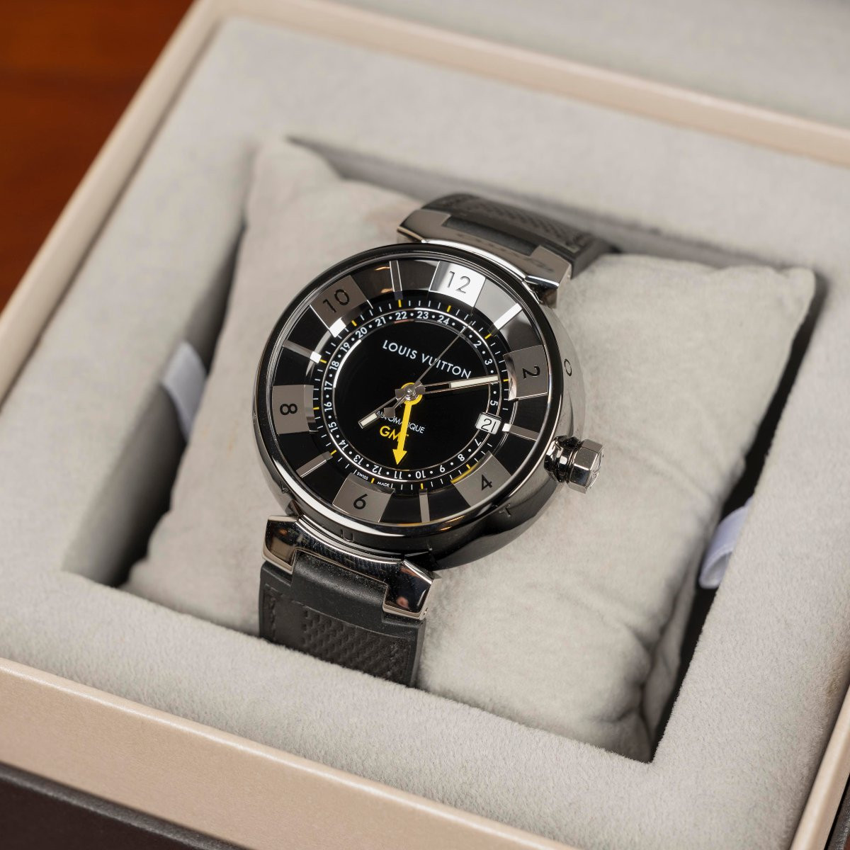 Montre Tambour Louis Vuitton GMT Date – Noir – Remontage automatique – Homme-photo-8