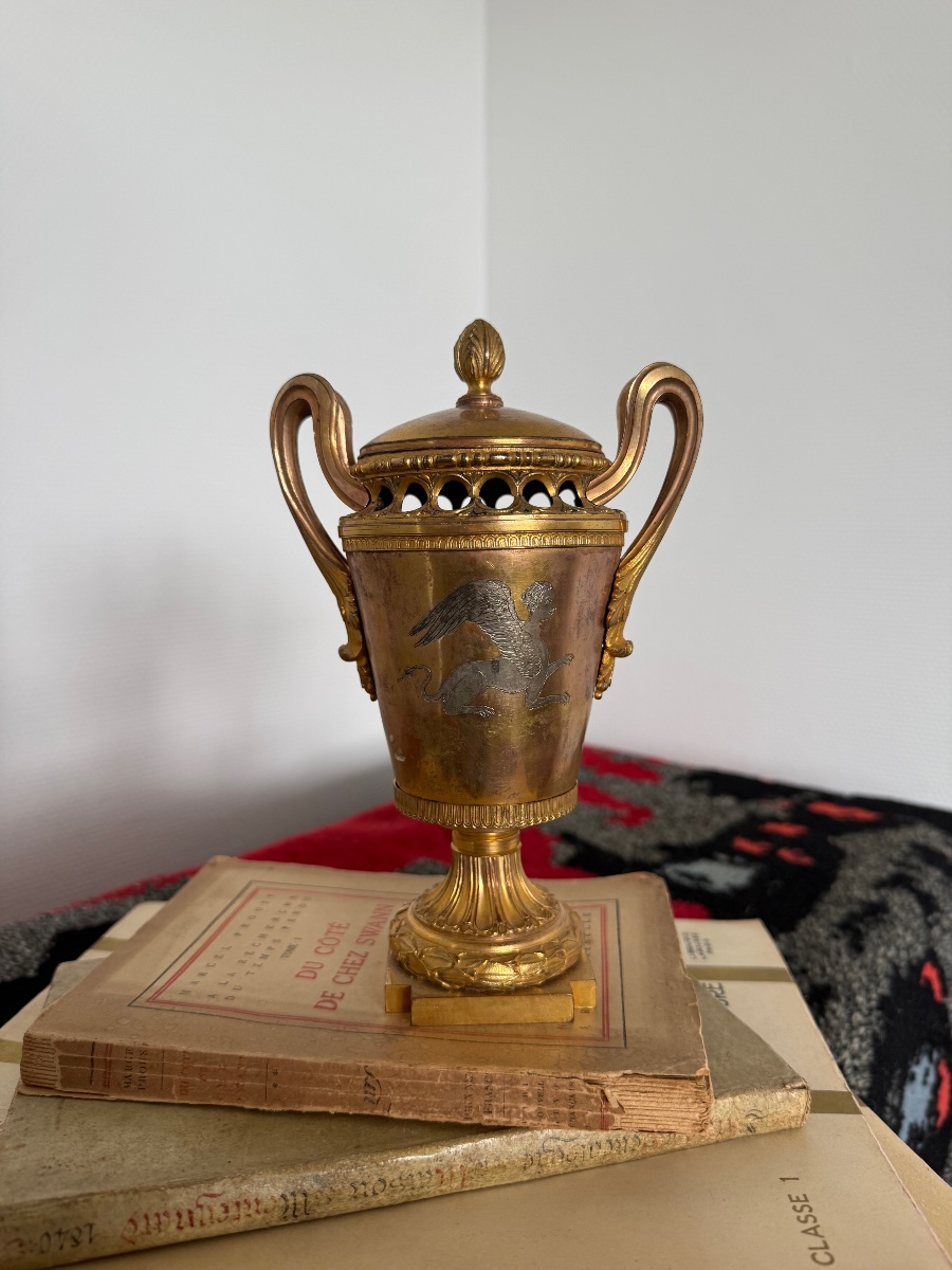 Cassolette d’époque Louis XVI, en or moulu (rose et jaune) -photo-2