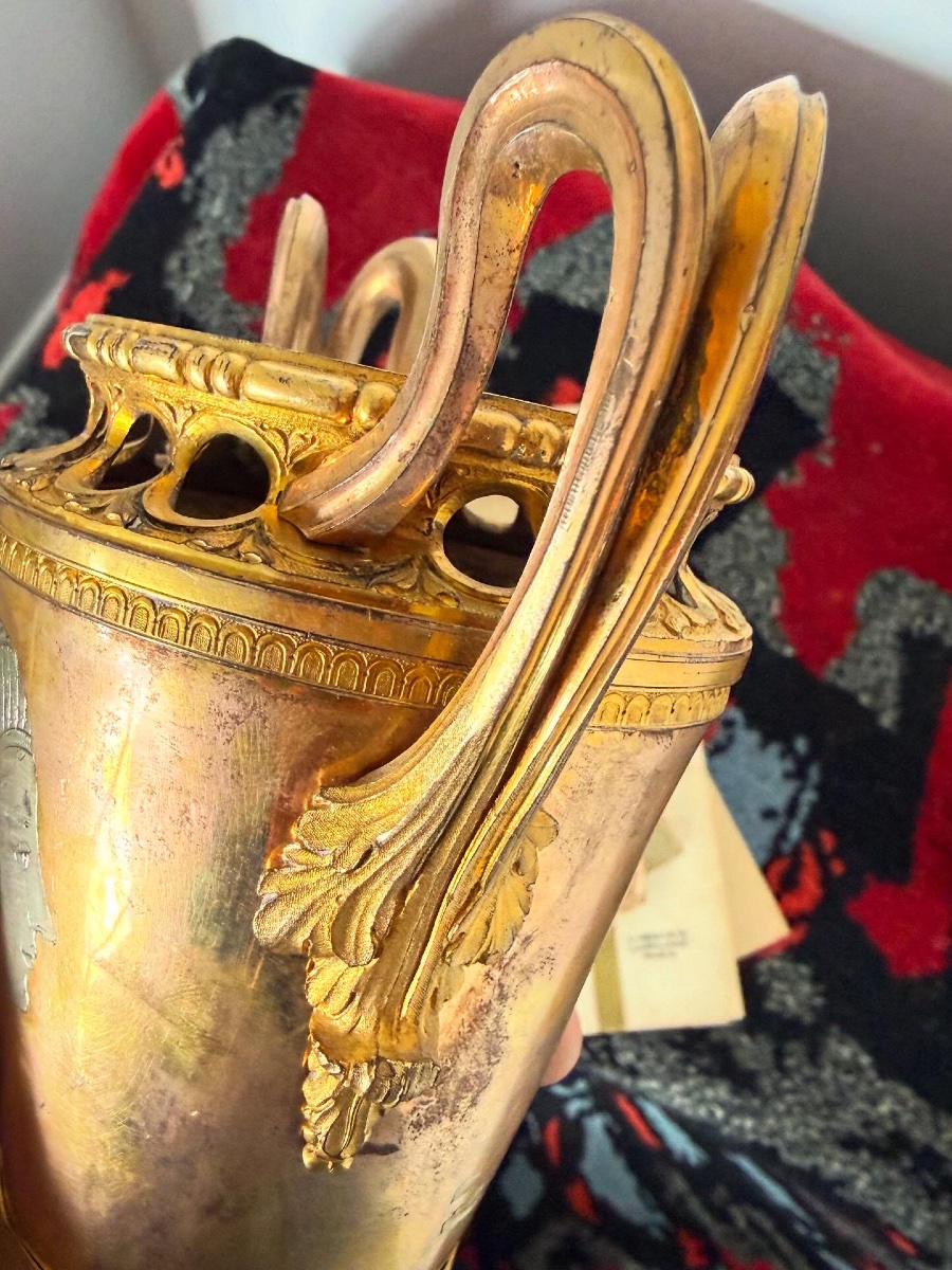Cassolette d’époque Louis XVI, en or moulu (rose et jaune) -photo-2
