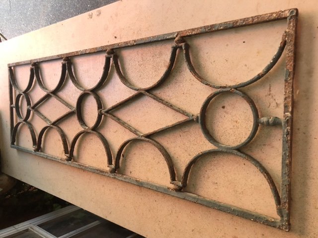 Grille D’imposte En Fer Forgé fin XVIIIème. 