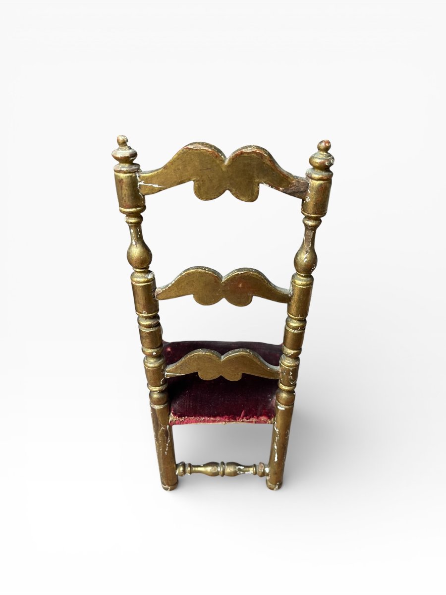 Fauteuil miniature d’apparat en bois sculpté et doré, fin XIXᵉ-photo-4