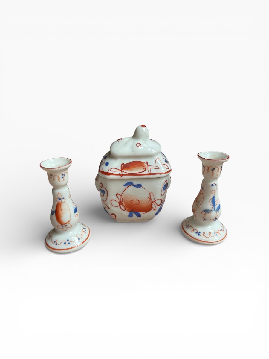 Set Of Three Miniature Earthenware Pieces, Circa 1870