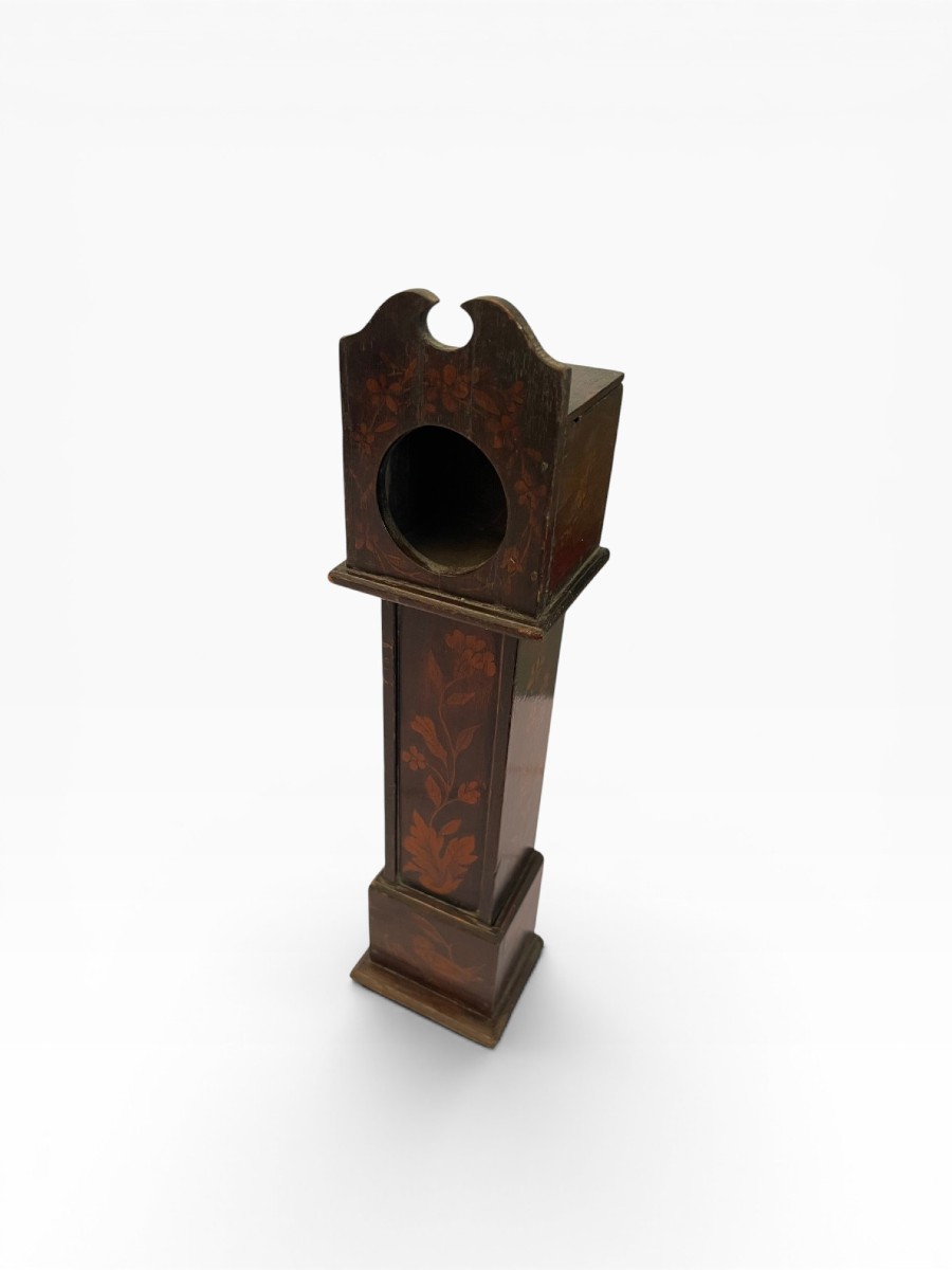 Caisse d’horloge de maîtrise en bois peint, fin XIXe siècle