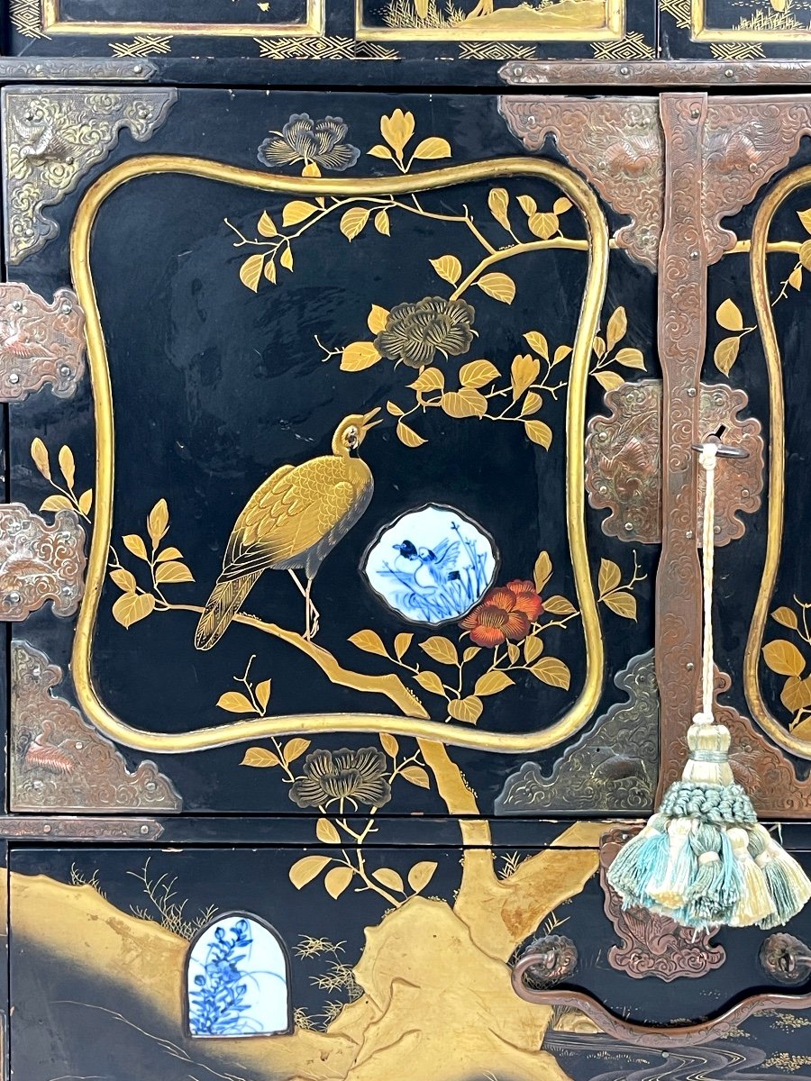 Cabinet In Lacquer And Porcelain Plaques, Japan 19th Century-photo-3