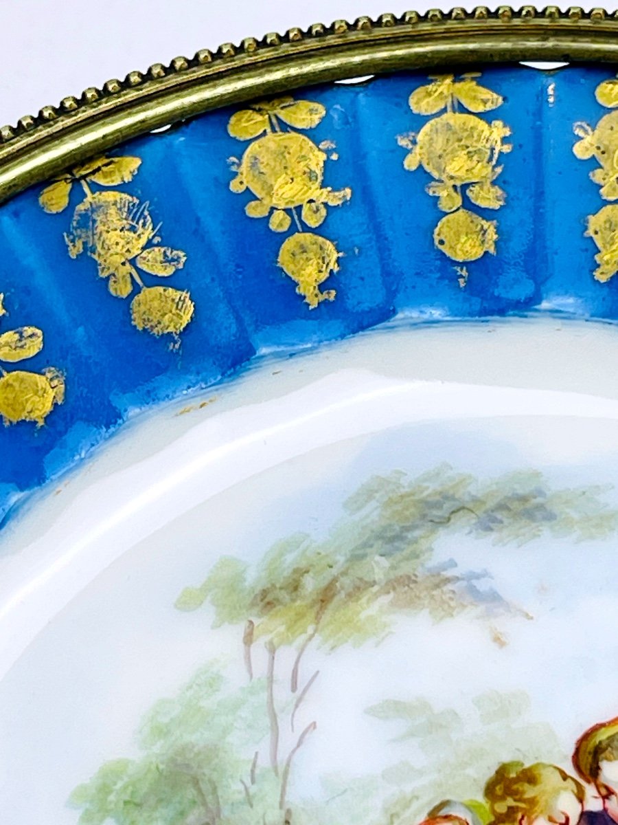 Small Sèvres Porcelain Plate S. 70-photo-1