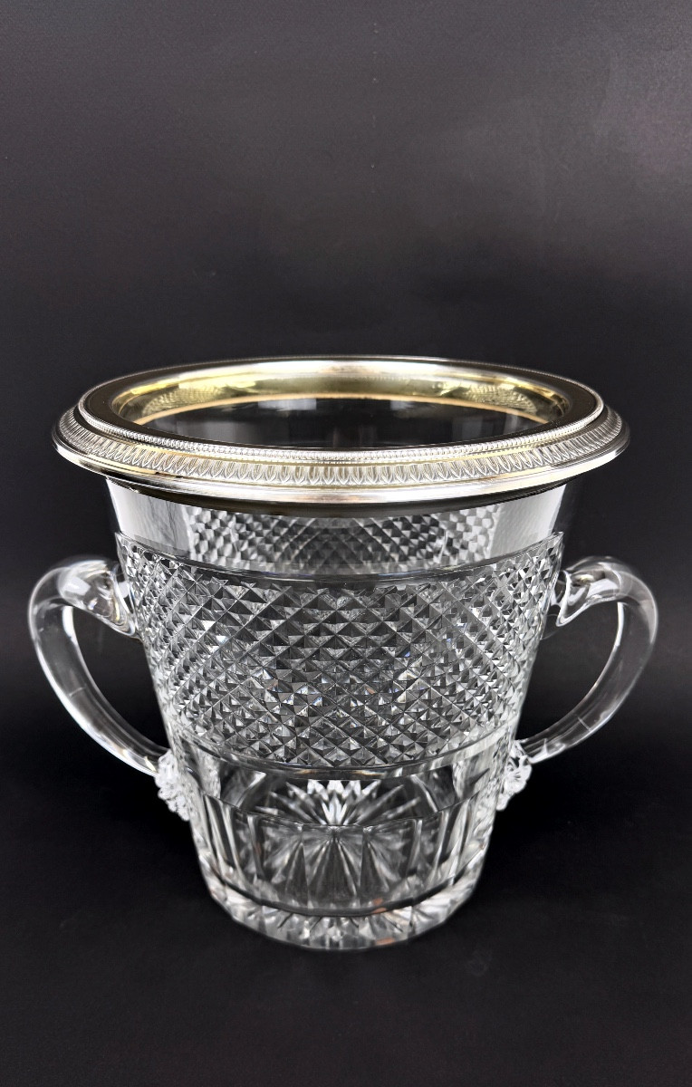 Baccarat et Odiot, important seau à champagne en cristal taillé, monture en argent vermeillé 
