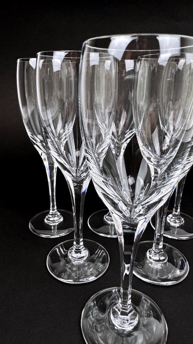 Lalique suite de 6 flûtes à champagne modèle Tuileries-photo-4