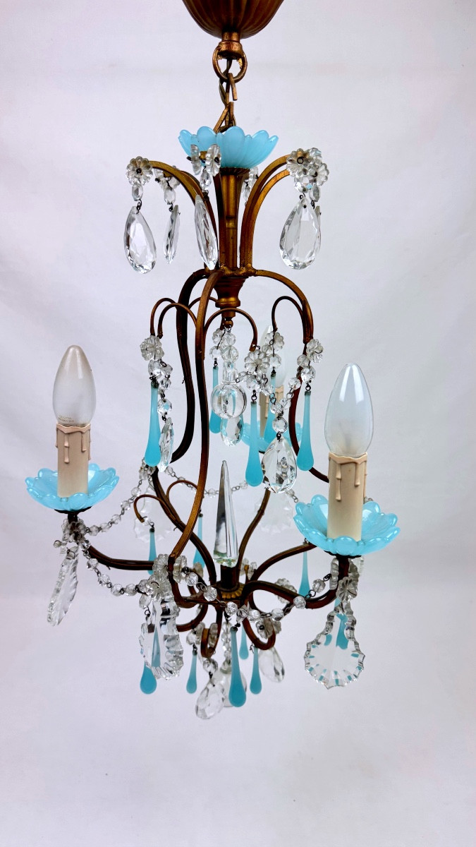 Petit lustre italien en laiton, opaline bleue et pampilles, années 50