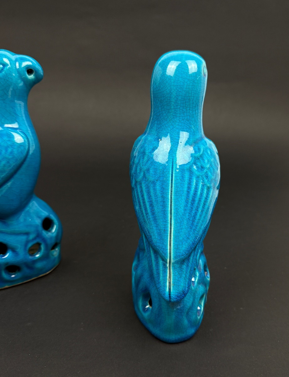 Pair Of Blue Chinese Porcelain Parakeets-photo-4