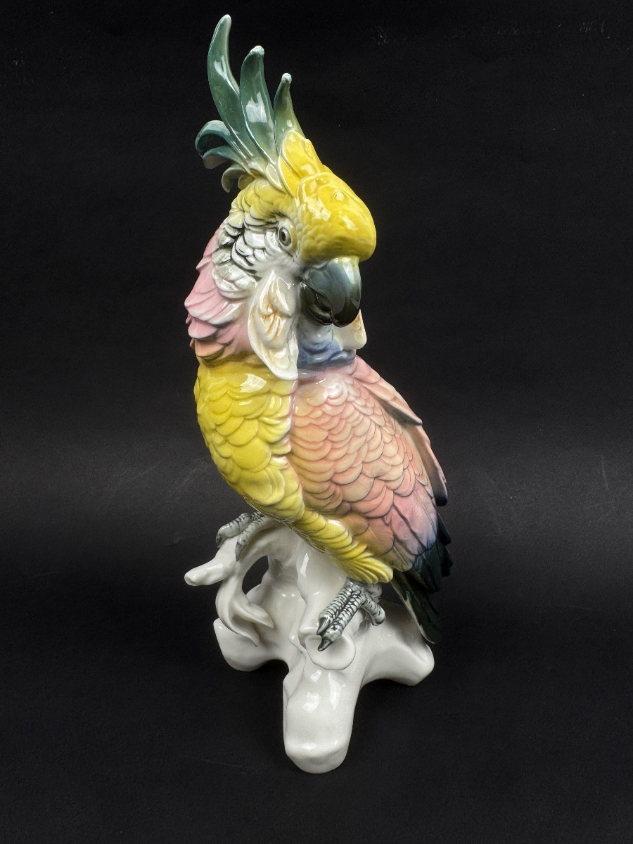Karl Ens Manufactory, Porcelain Parrot 