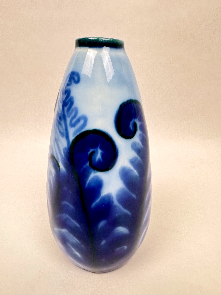 Tharaud Limoges – Vase bleu décor flambé n°5 décor de fougères-photo-3