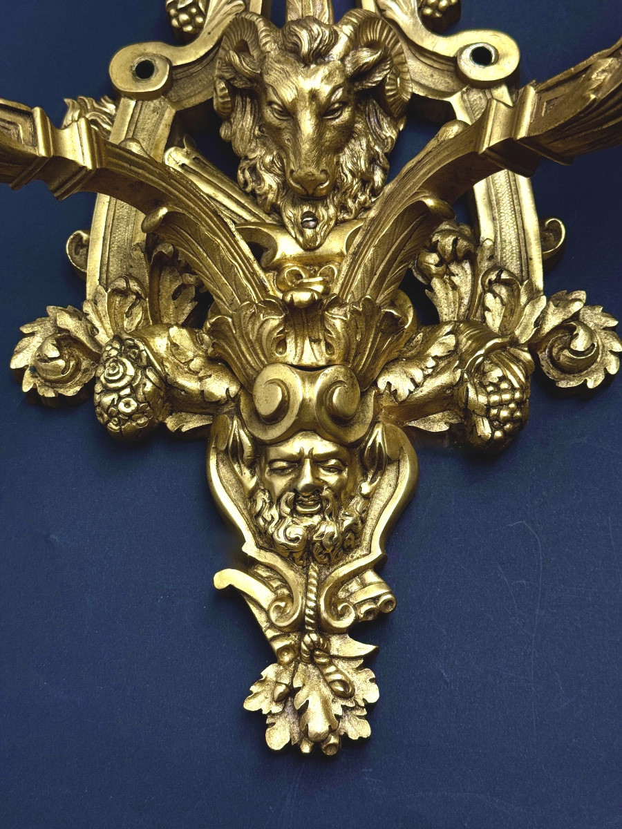Paire d’importantes appliques en bronze doré, style Régence, époque XIXe, électrifiées-photo-2