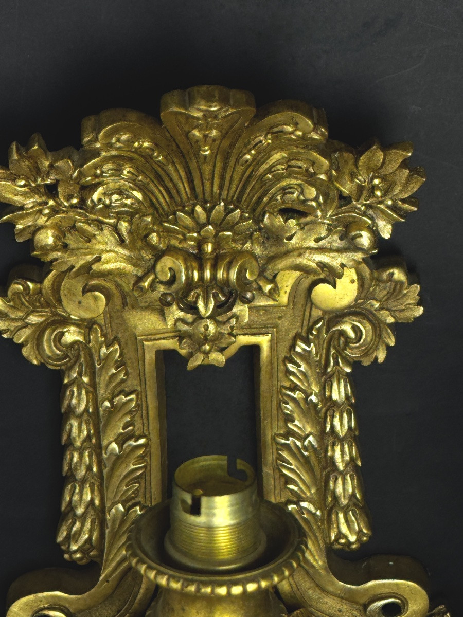 Paire d’importantes appliques en bronze doré, style Régence, époque XIXe, électrifiées-photo-1