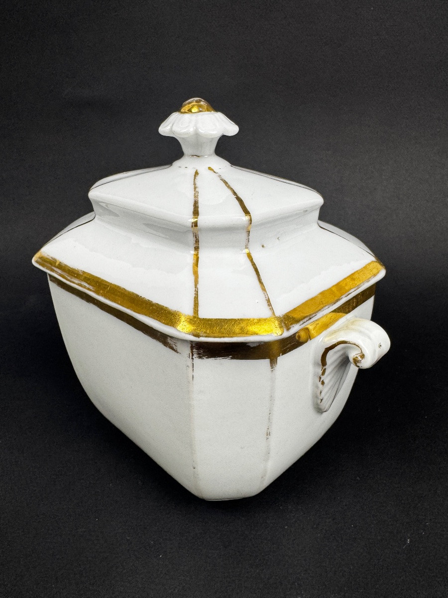 19th Century White And Gold Porcelain Tea Service-photo-1
