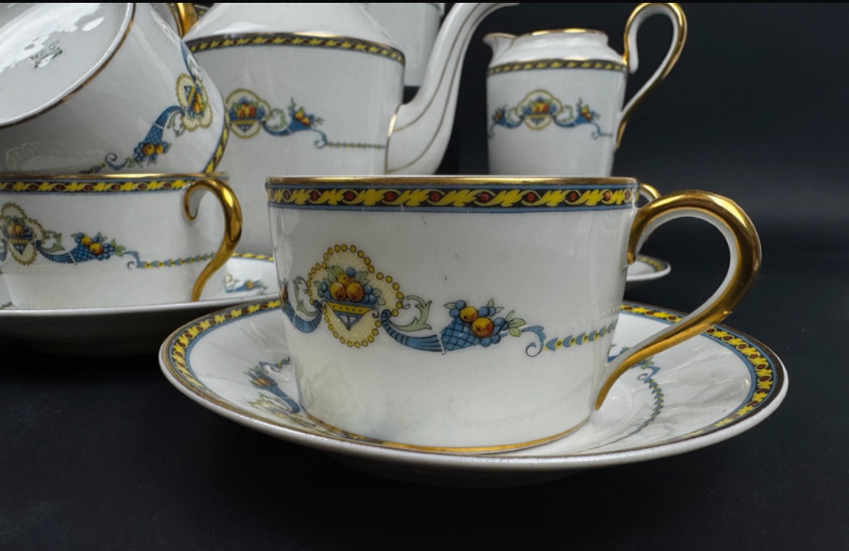 Service à thé en porcelaine Bernardaud Limoges décor Corne d’abondance-photo-4