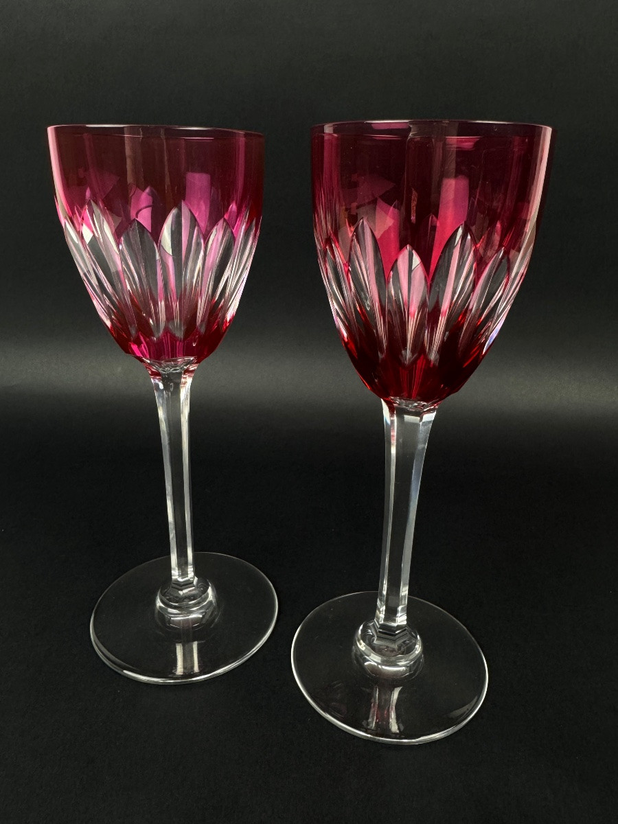 Paire de verres à vin Baccarat – Modèle Cassino – Cristal framboise taillé – 19 cm-photo-2