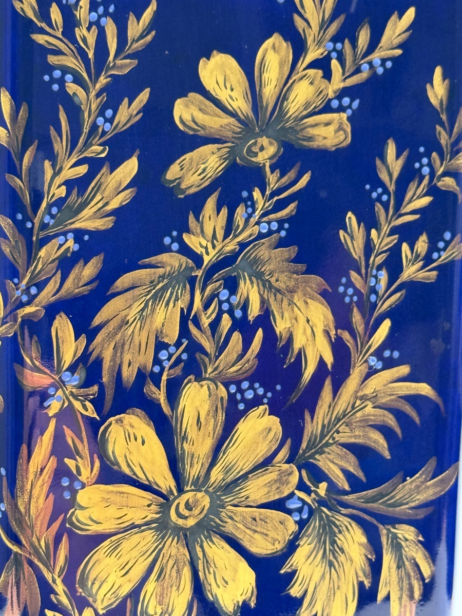 Important vase octogonal en porcelaine de Limoges, bleu de Four-photo-2