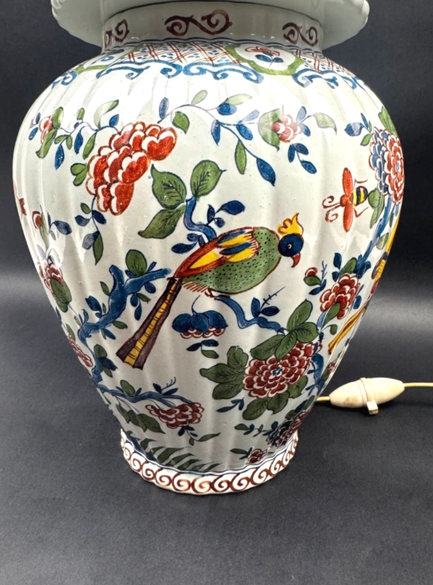 Lampe en faïence de Delft JVOH décor polychrome oiseaux et fleurs, vers 1950-photo-2