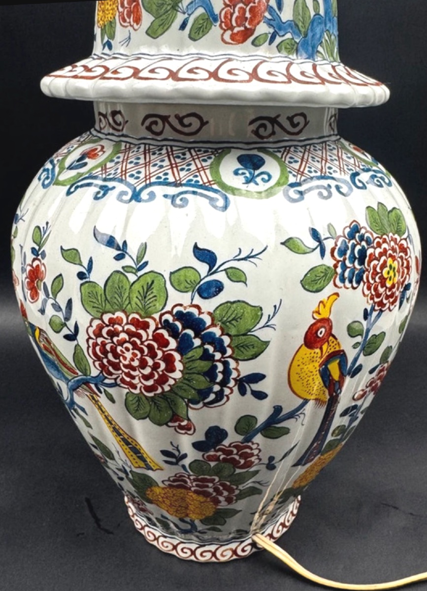 Lampe en faïence de Delft JVOH décor polychrome oiseaux et fleurs, vers 1950-photo-4