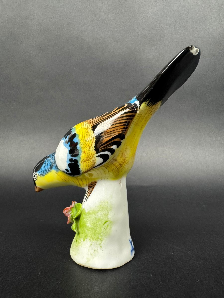 Figurine porcelaine oiseau polychrome sur socle fleuri vintage-photo-1