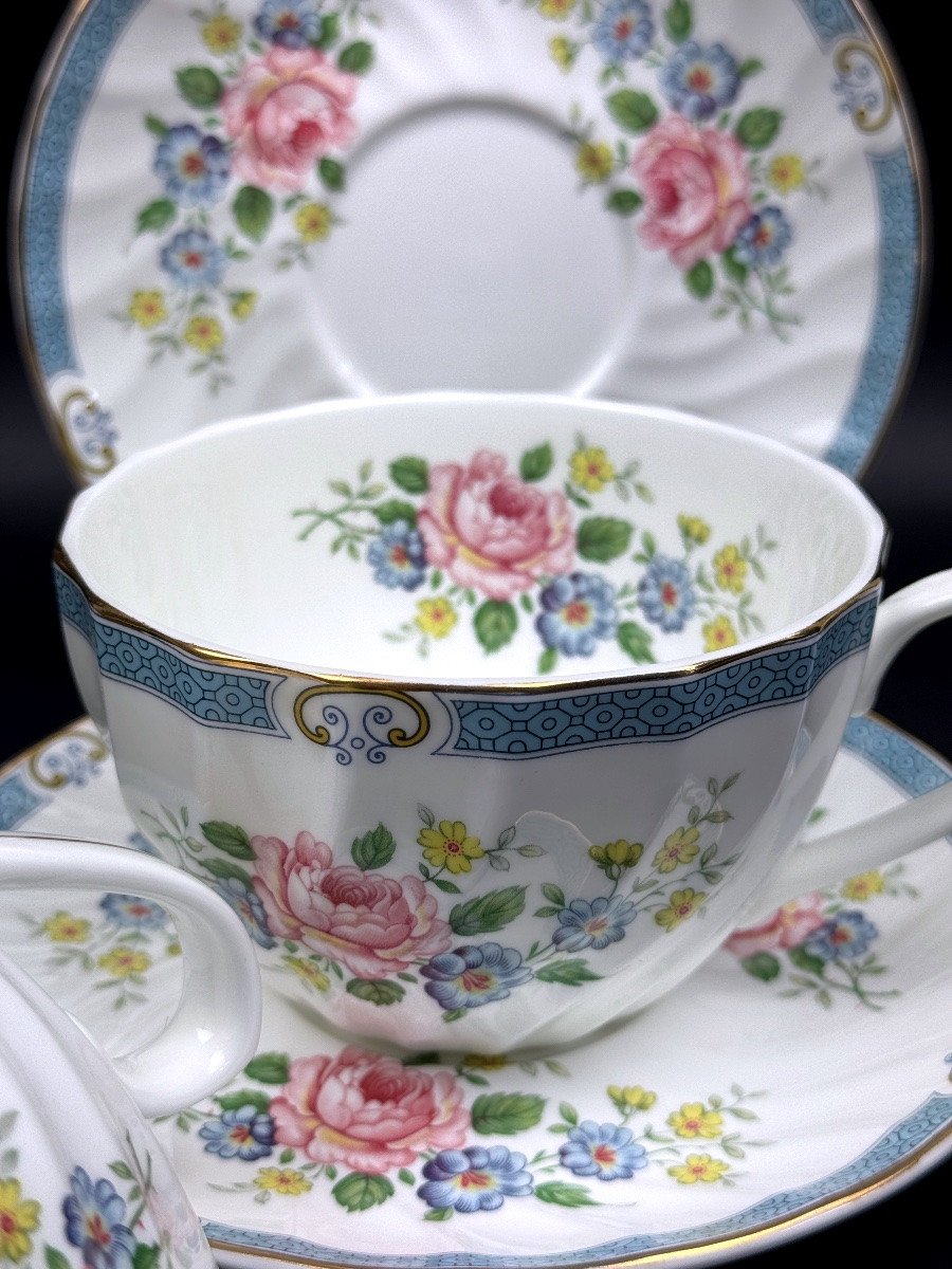 Windsor Fine China 2 Large Mugs, English Bone China Breakfast Set-photo-3