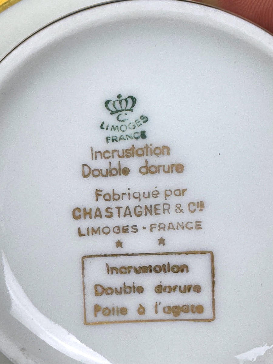 Chastagner & Cie, Suite de six tasses à thé en porcelaine de Limoges-photo-2