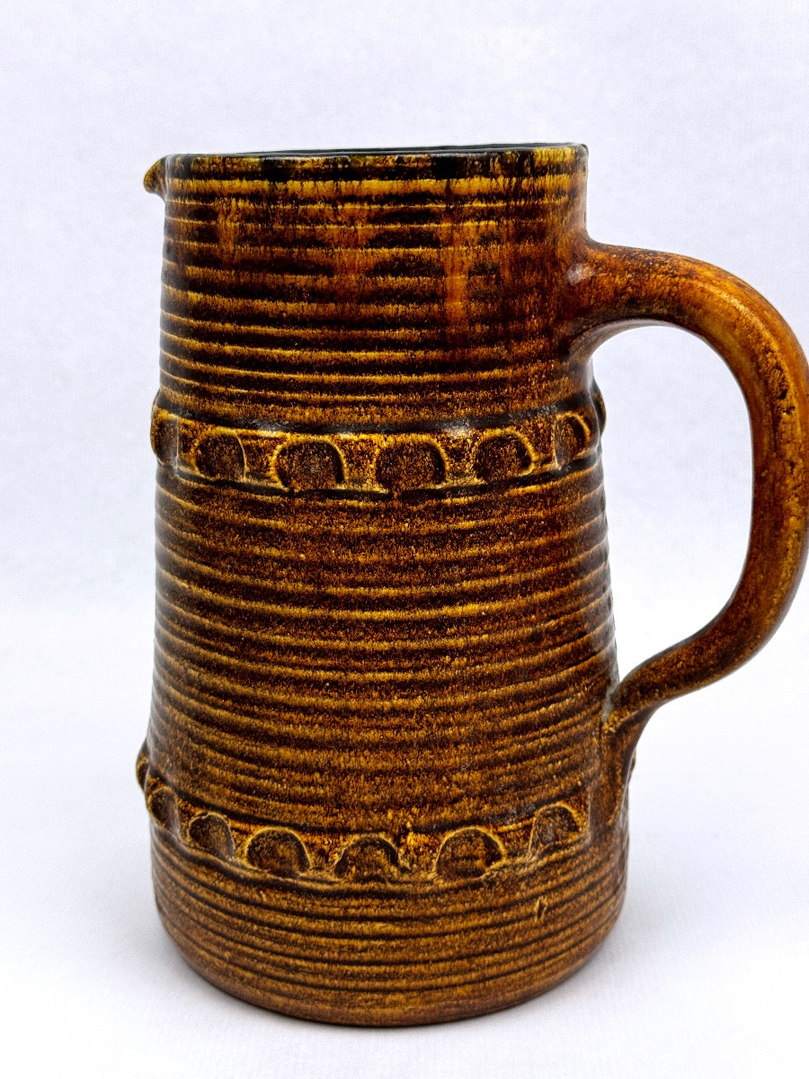 Pichet Accolay en grès émaillé brun, décor géométrique incisé – vers 1960-photo-4