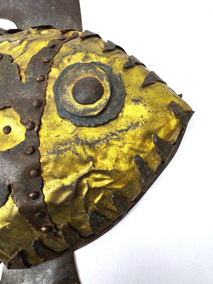 Sculpture murale poisson métal doré et fer riveté art brutaliste-photo-2