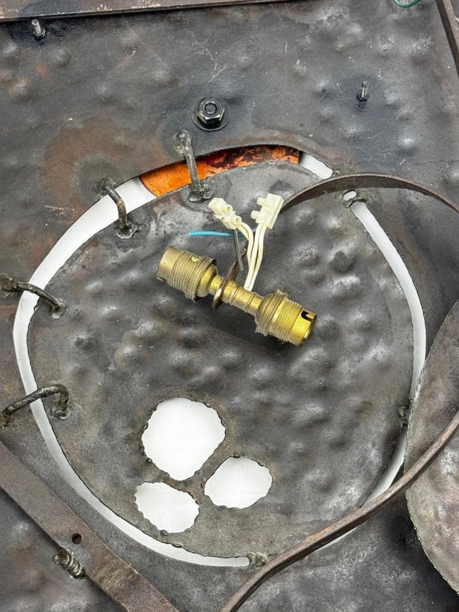 Ensemble de sculptures murales brutalistes signées B + D, vers 1965-1975-photo-3