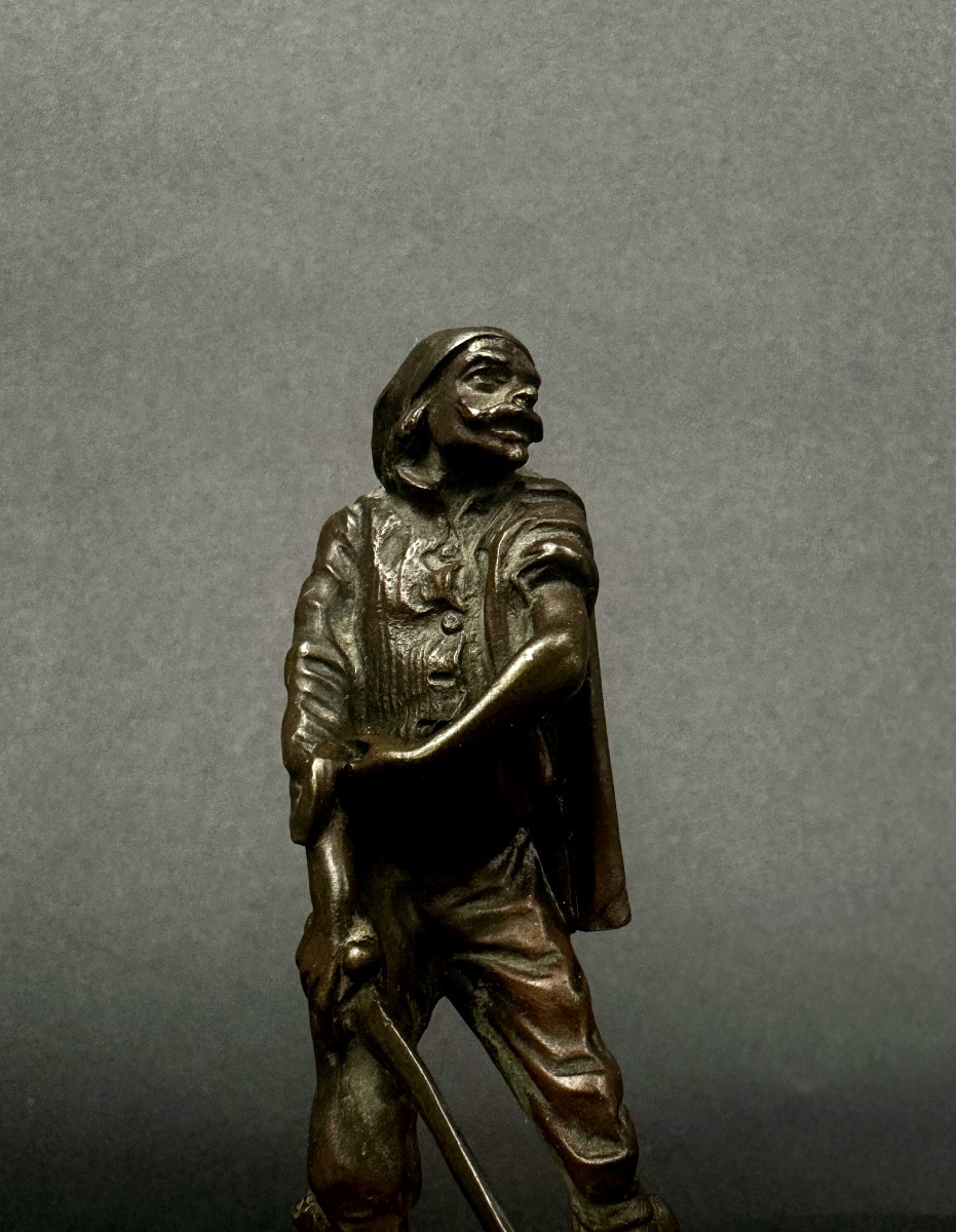 Commedia dell'arte, statuette en bronze, le Capitan.....ou autre-photo-2