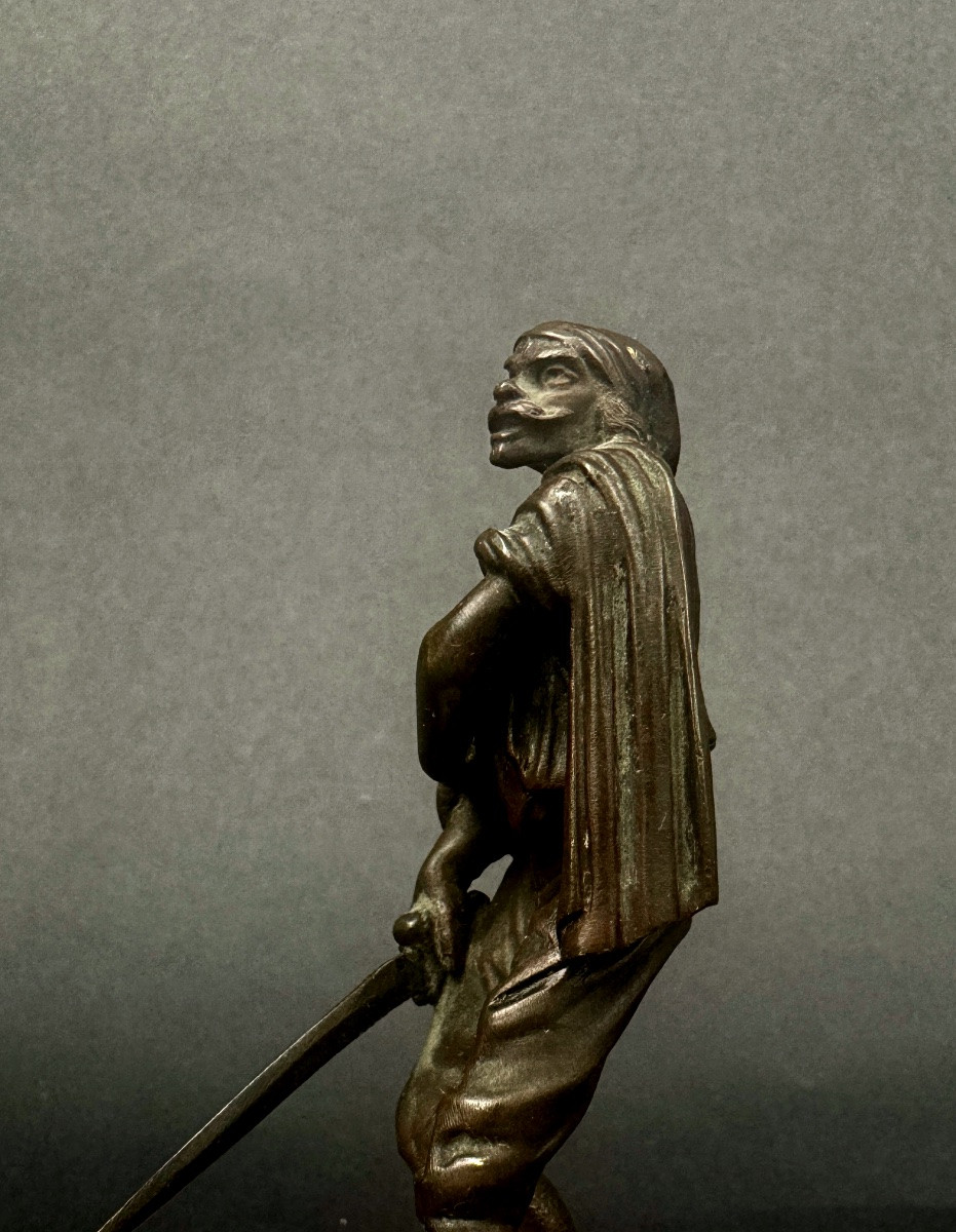 Commedia dell'arte, statuette en bronze, le Capitan.....ou autre-photo-4
