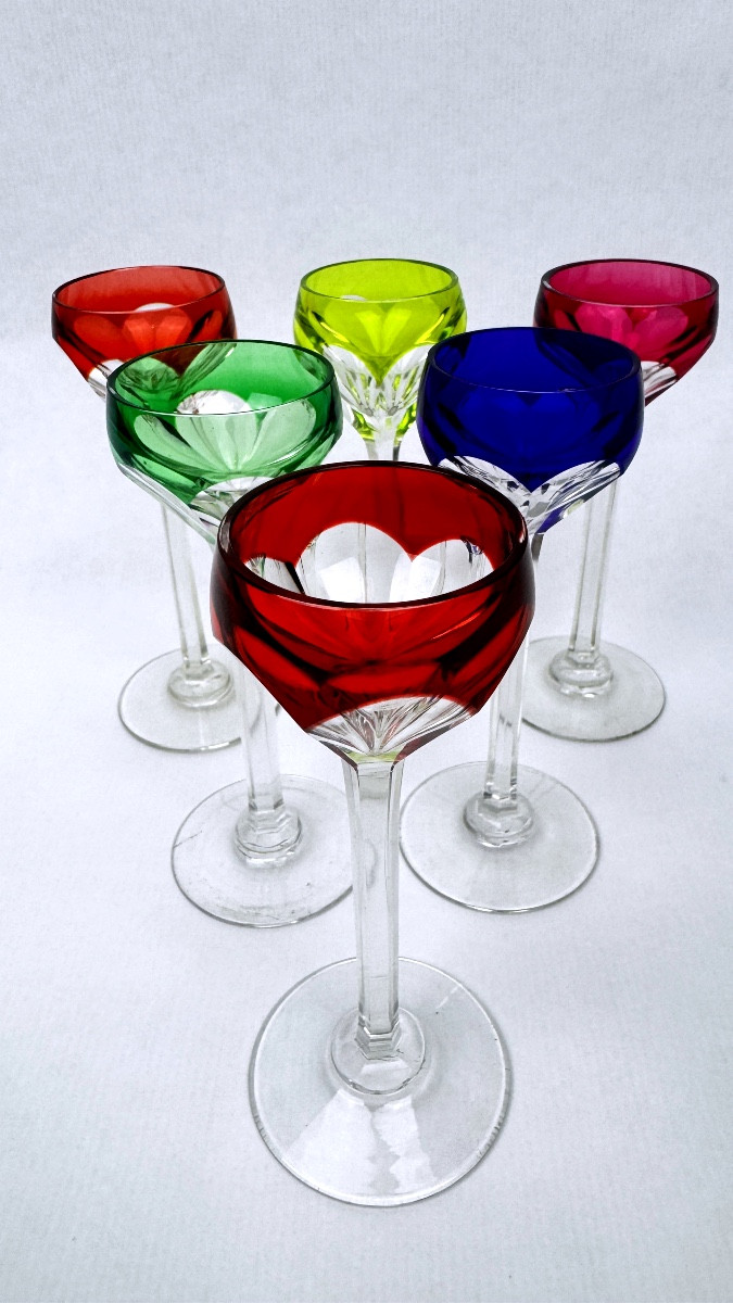 Suite de 6 verres à liqueur en cristal doublé – Saint-Louis – Modèle Bristol           2366,004