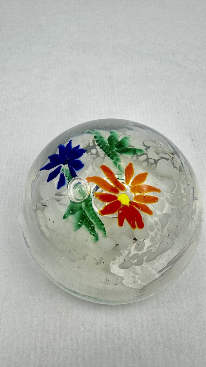 Paperweight With Multicolored Floral Decoration 2367,023-photo-4