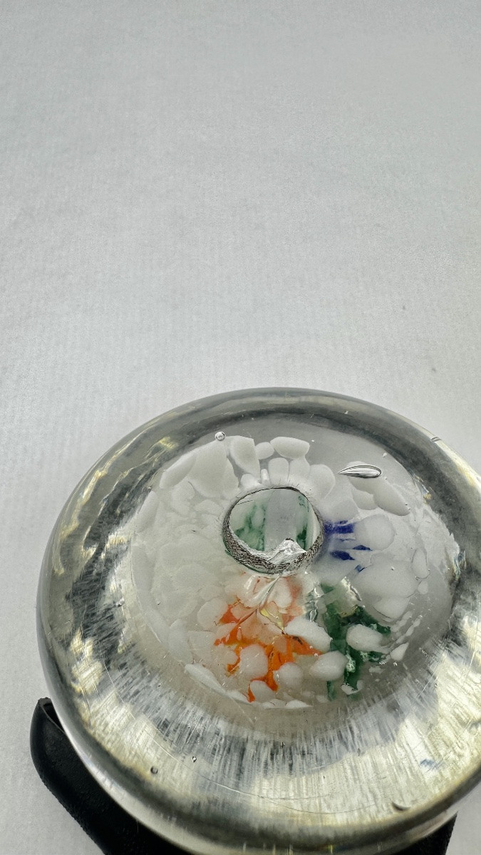 Paperweight With Multicolored Floral Decoration 2367,023-photo-5