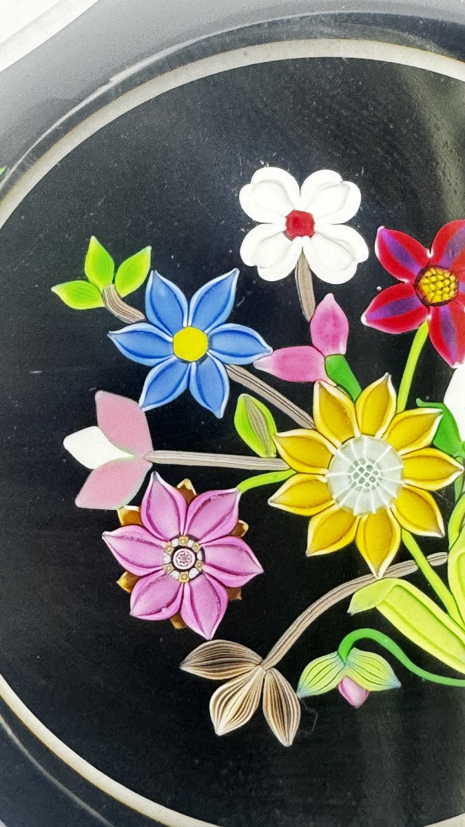 Perthshire, sulfure overlay bouquet de fleurs sur fond noir 1990 -                     2367,001-photo-2