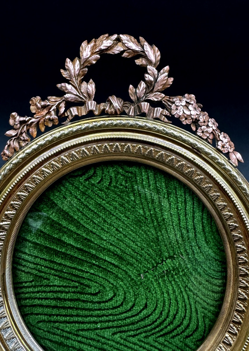 Grand cadre porte-photo en bronze doré                                                 2367,034-photo-2