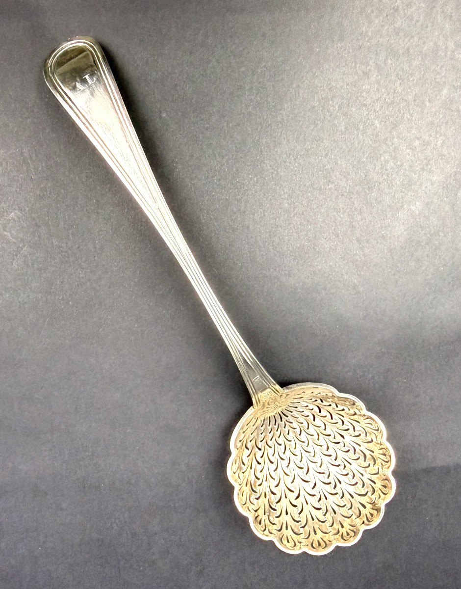 Solid Silver Sugar Shaker, Goldsmiths' Association, 1793-1794