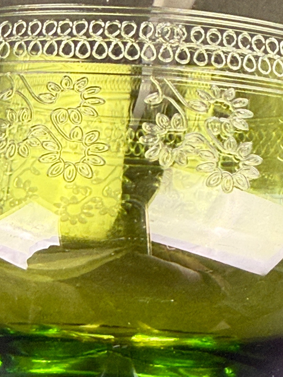 Set Of 2 Rhine Wine Glasses, Baccarat Pompadour Pattern-photo-2