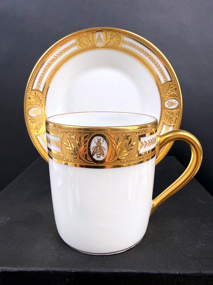 Haviland Limoges Suite de 6 tasses à café modèle Les Abeilles-photo-4