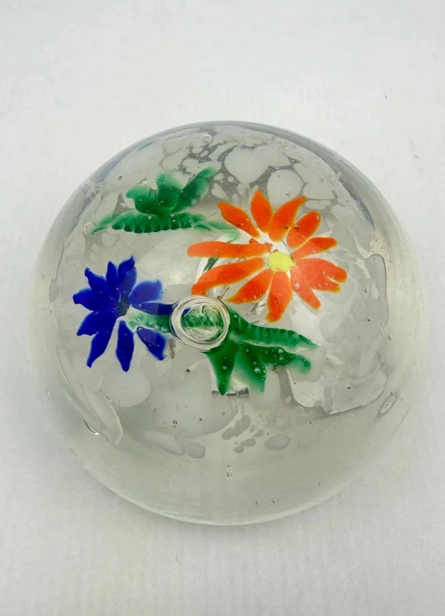 Sulfide Paper Press With Multicolored Floral Design