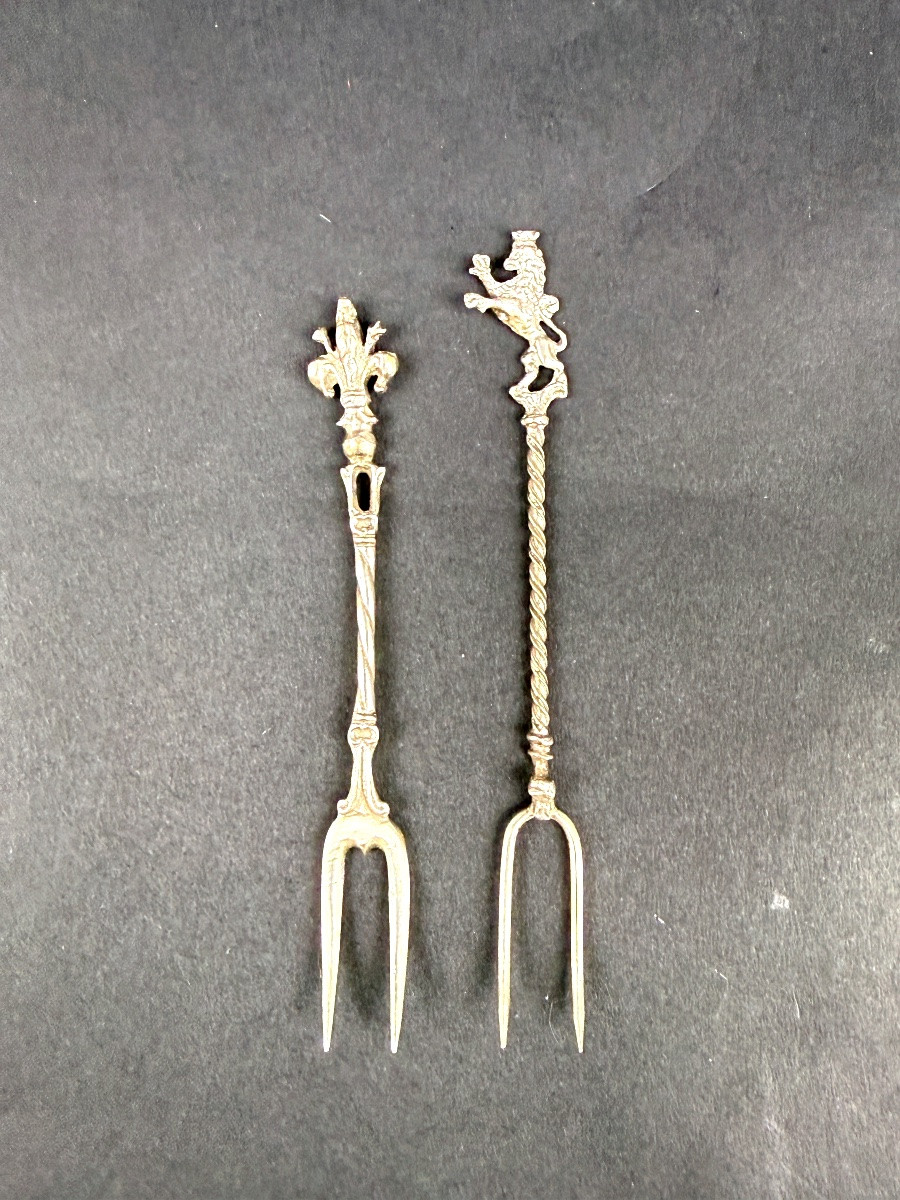 Set Of 4 Small Silver Picks And A Silver Spreader 800-photo-3