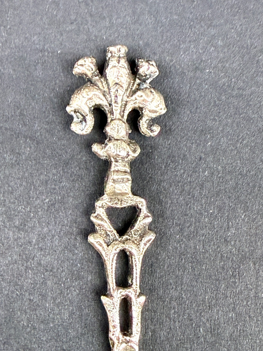 Set Of 4 Small Silver Picks And A Silver Spreader 800-photo-2